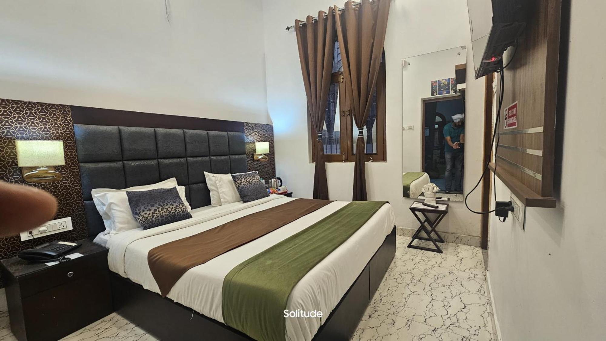 Solitude, The Boutique Hotel Haldwāni Extérieur photo